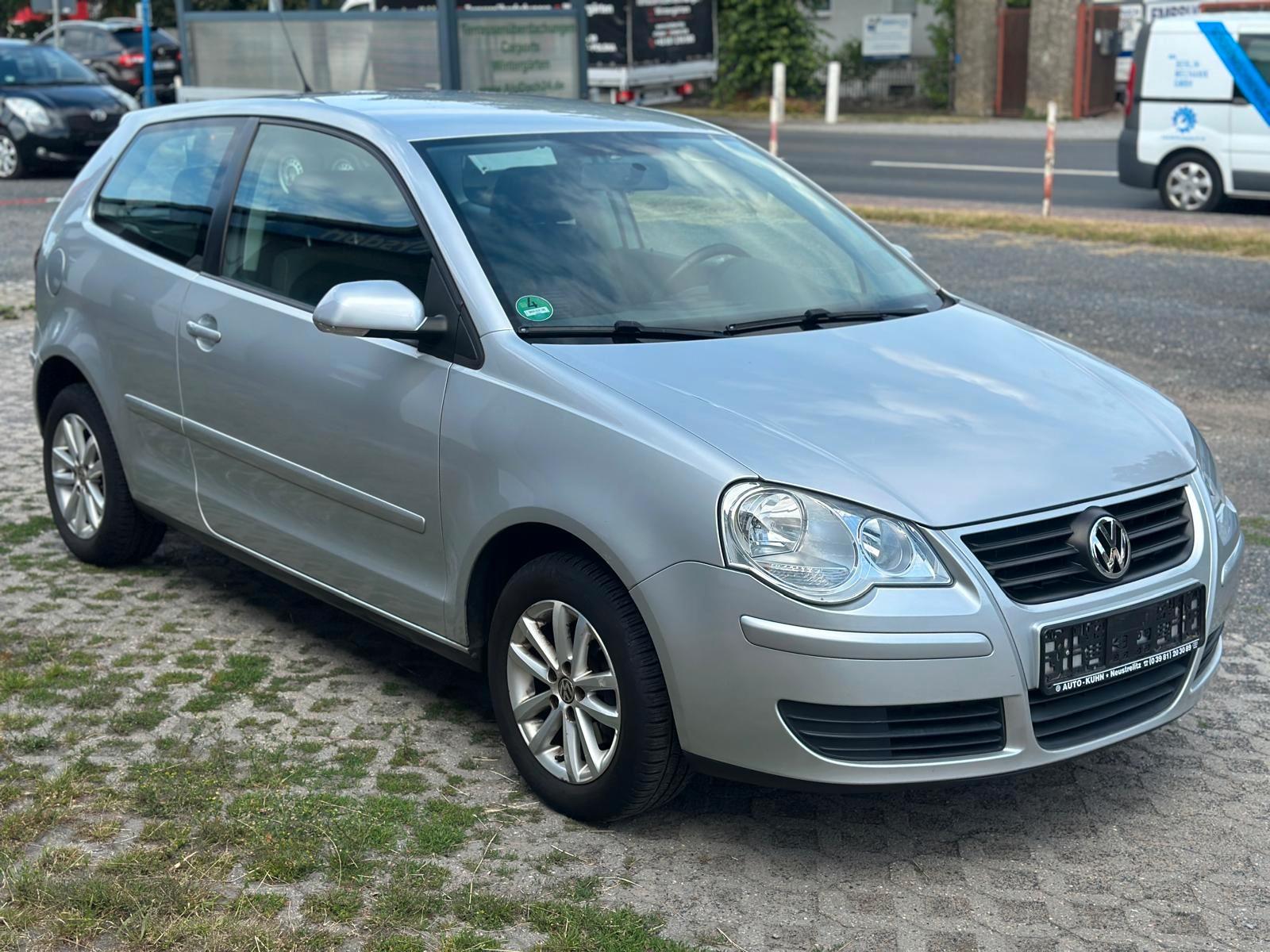 Volkswagen Polo 1.4 Comfortline/Scheckheft/Hu  05-28/Ahk