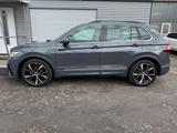 Volkswagen Tiguan R-Line-Sport*IQ.Light+Matrix-LED+20-Zoll*