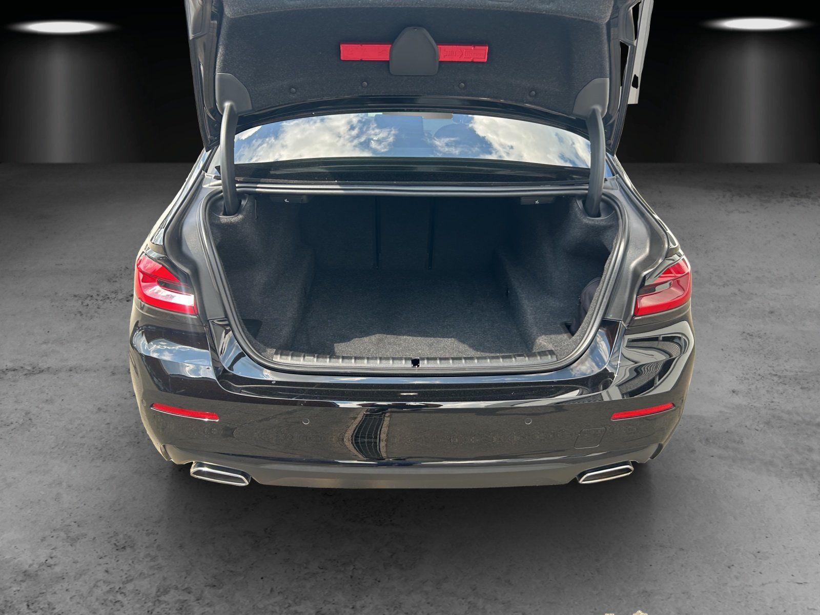 Fahrzeugabbildung BMW 520d Aut./LASER/KAMERA/LIVE-COCKPIT/ACC/HUD/