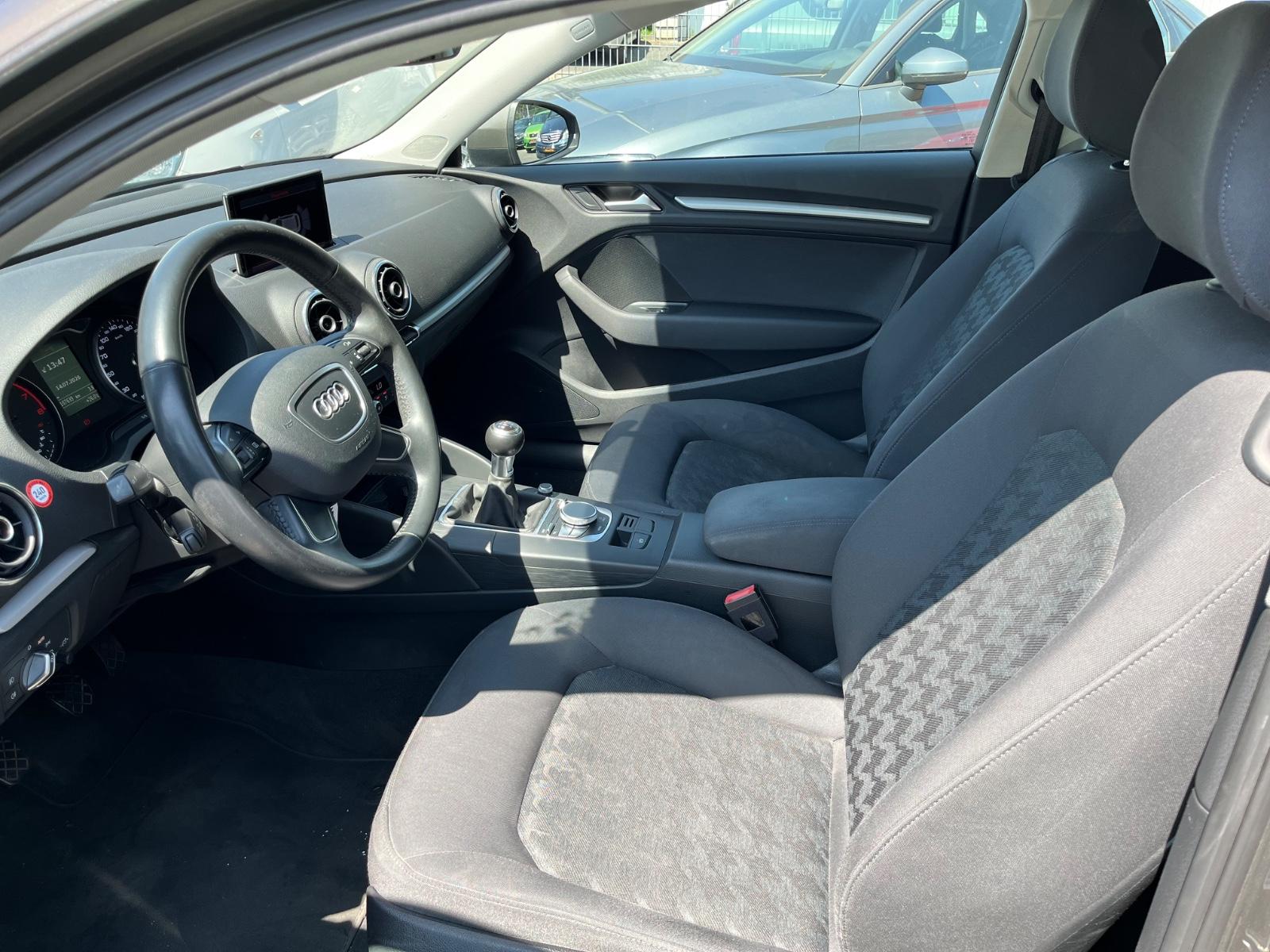 Audi A3 attraction*Garantie