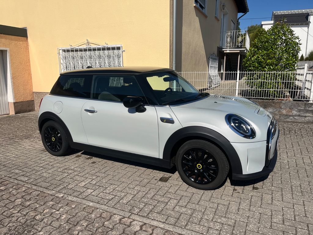 Image of MINI Cooper SE