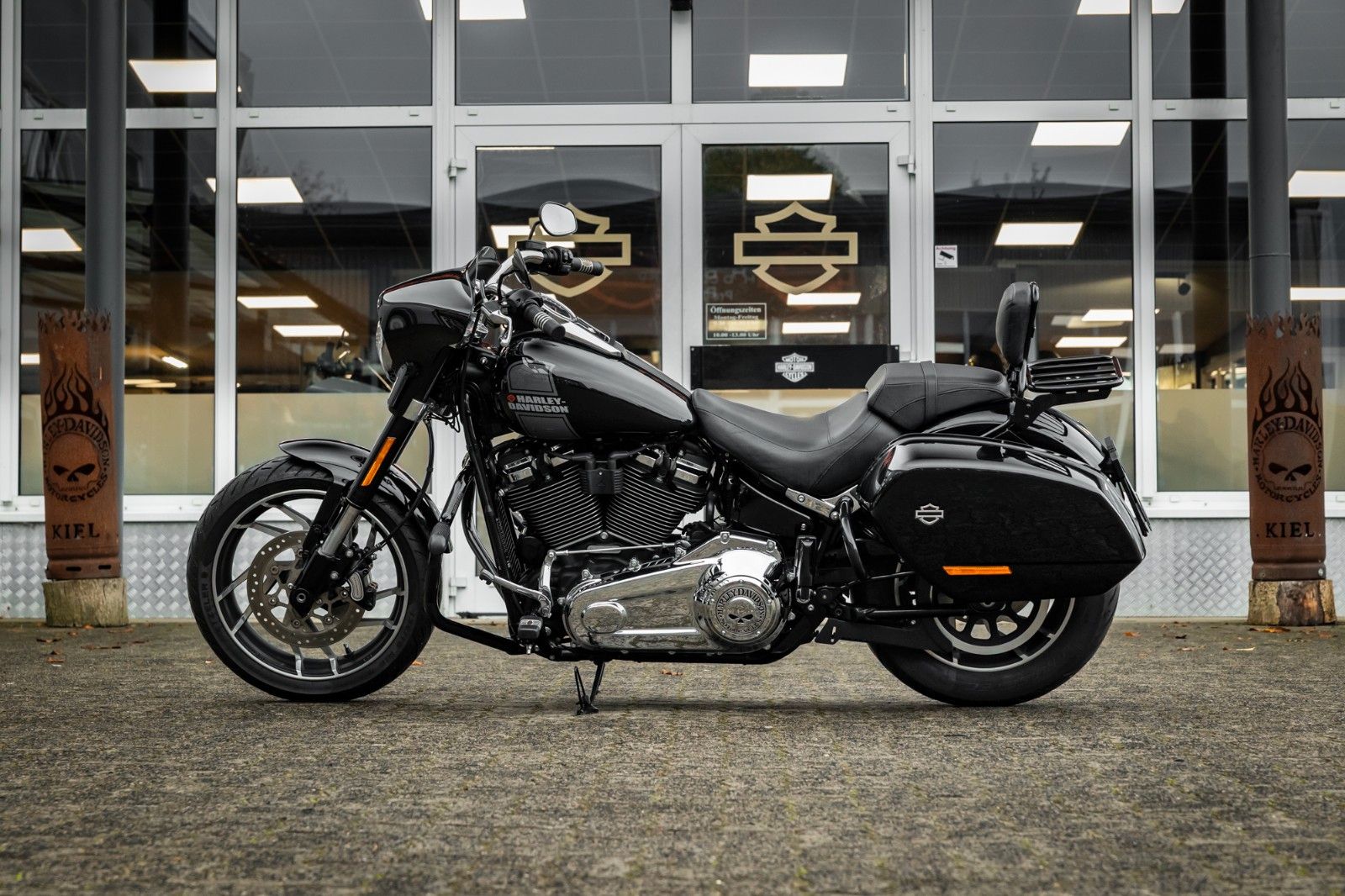 Fahrzeugabbildung Harley-Davidson FLSB Sport Glide Softail - JEKILL & HYDE