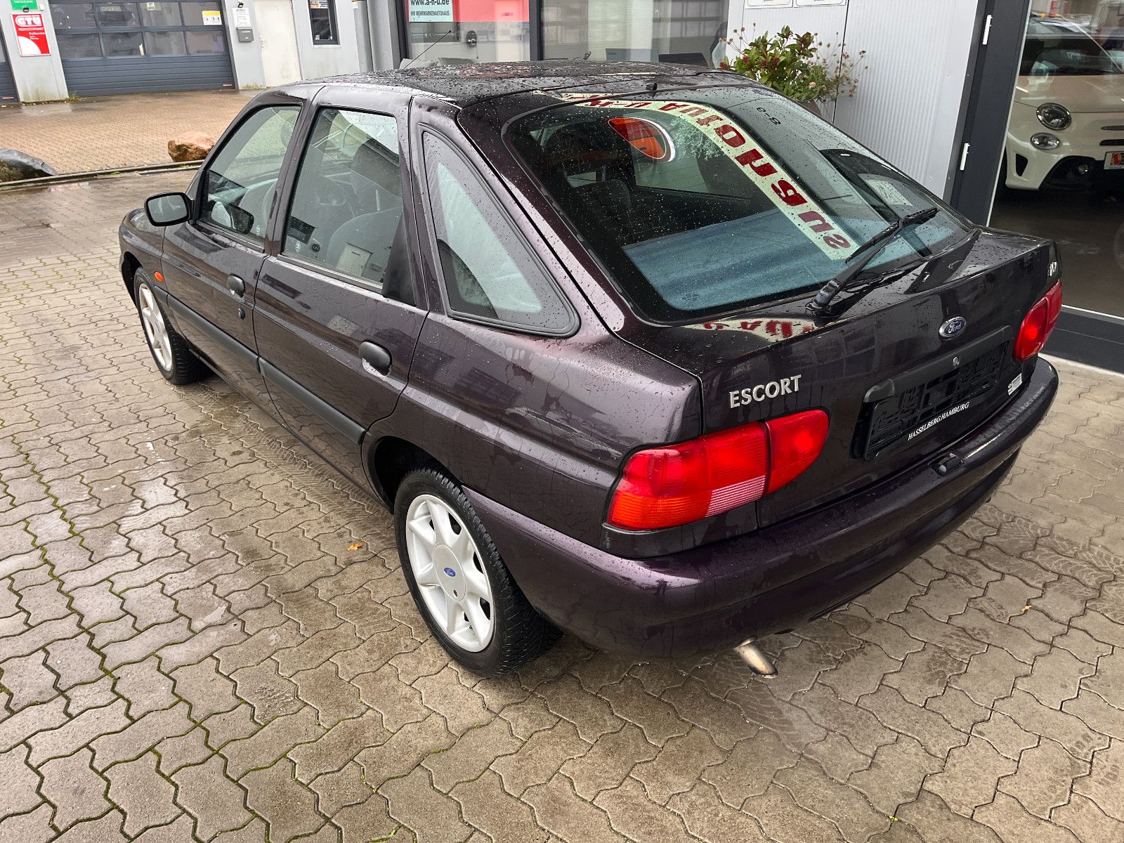 Fahrzeugabbildung Ford Escort  1.6 Automatik