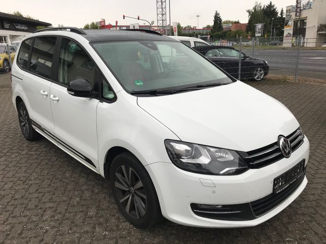 Volkswagen Sharan Highline Black Style Start-Stopp