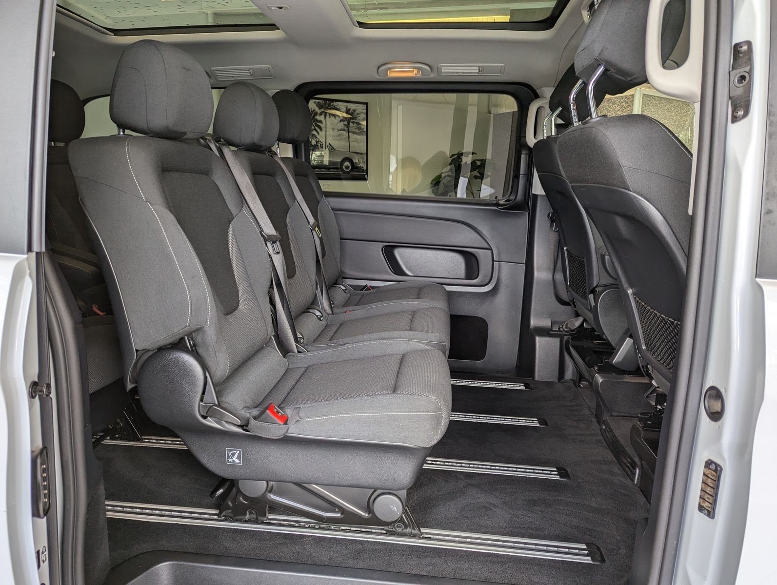 MERCEDES-BENZ V 250 d AMG EDITION lang Pano LED Kamera - Image 18