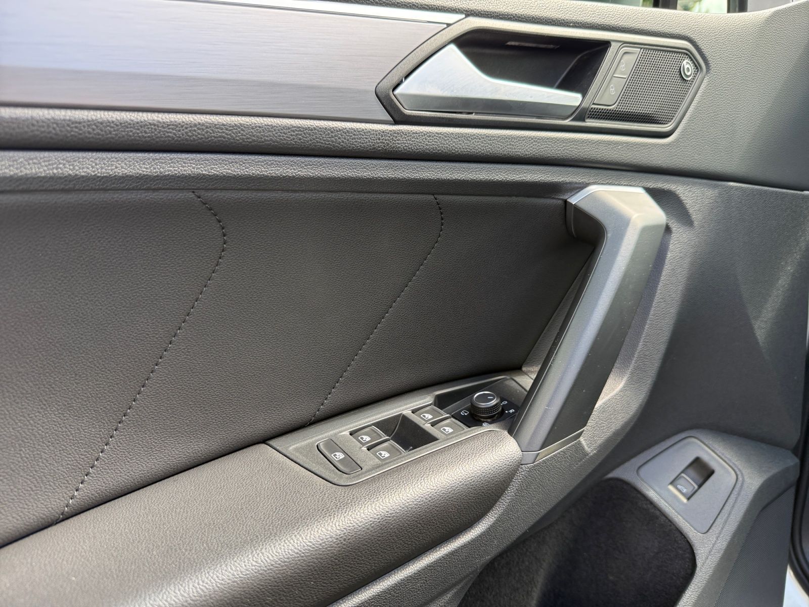 Fahrzeugabbildung SEAT Tarraco 2.0 TDI FR 4Drive PANO STANDHEIZUNG AHK