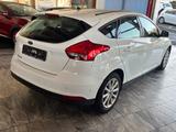 Ford Focus Lim. Titanium Standheizung*Klimaa.*Winterp - Ford Focus mit Diesel-Antrieb: Limousine