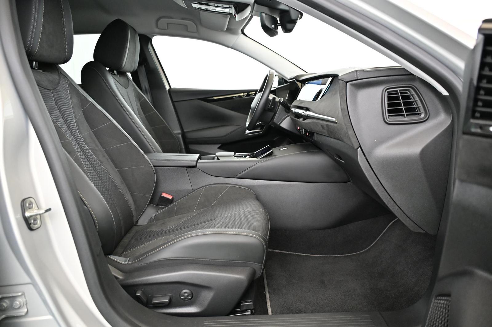DS Automobiles DS4 1.6 E-Tense 225 Etolie Alcantara UVP 53.000 