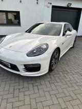Porsche Panamera GTS GTS - Porsche Panamera Gebrauchtwagen in Düsseldorf