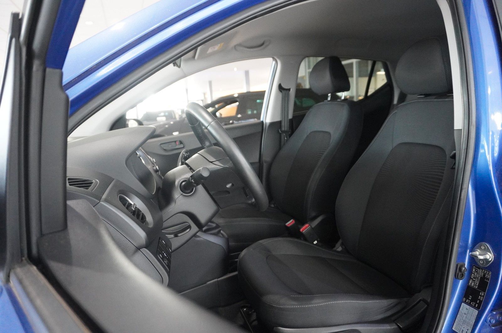 Fahrzeugabbildung Hyundai i10 1.2 YES! 5-TÜR KLIMA/WINTER/TEMP./NEBEL/DAB+