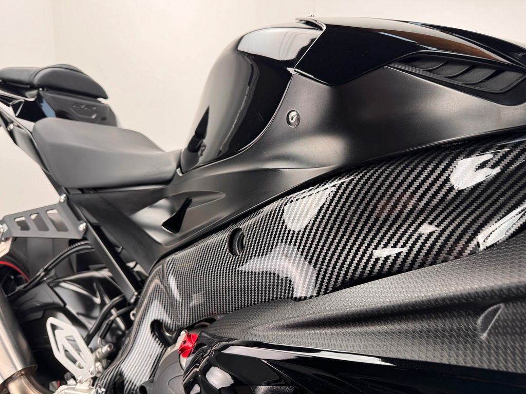 Fahrzeugabbildung BMW S1000RR *TOP-ZUSTAND *REIFEN NEU *SERVICE NEU