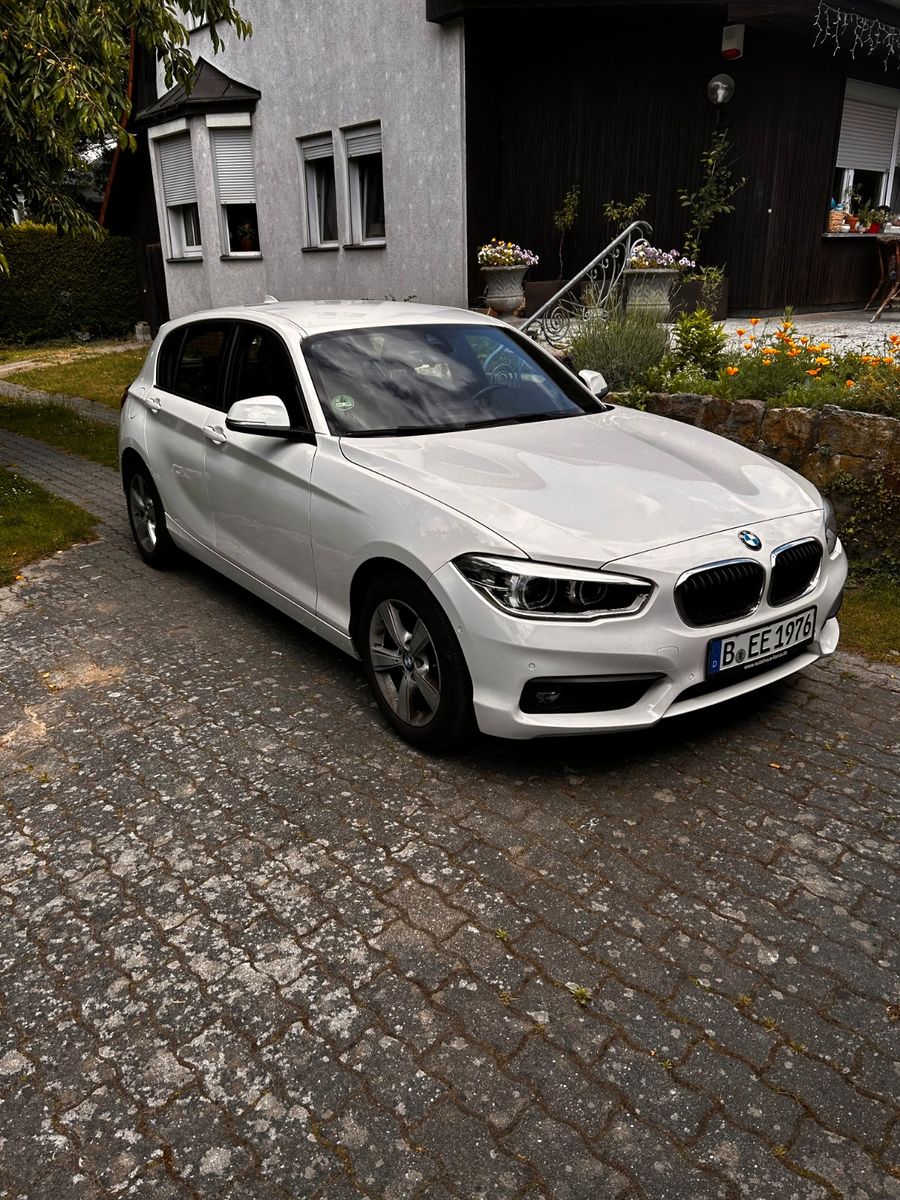 BMW 120i Kombilimusine