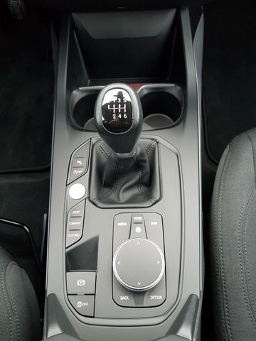 Fahrzeugabbildung BMW 116d Advantage+AHK+LED+PDC+Sitzhzg+Klimaautom.