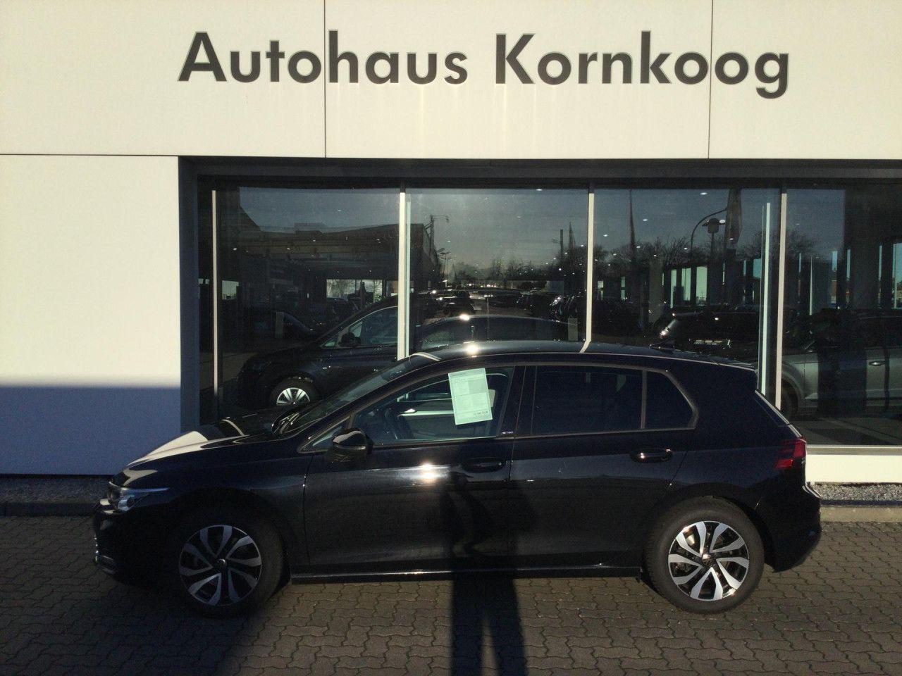Volkswagen Golf 1.5 TSI Life GAR 11.27 LED NAVI ACC APP AHK