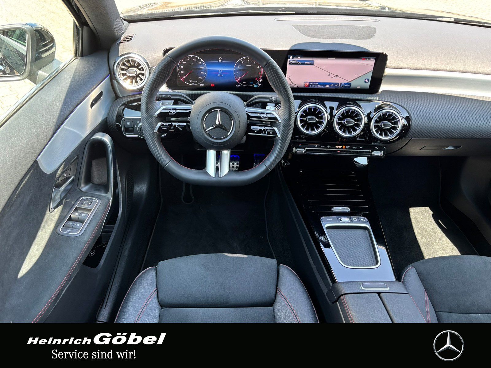 Fahrzeugabbildung Mercedes-Benz A 200 AMG*TOTWINKEL*DISTRONIC*KAMERA*AMBIENTEBEL