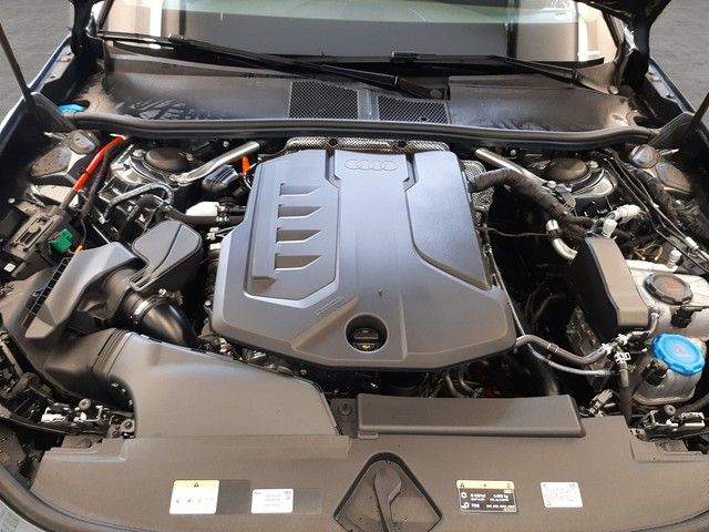 Fahrzeugabbildung Audi A5 Avant e-hybrid S line edition one Matrix Tech