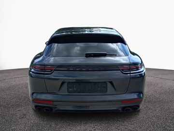 Porsche Panamera - 4