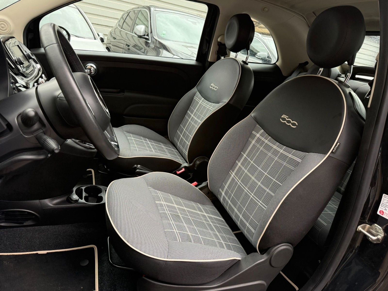 Fahrzeugabbildung Fiat 500C