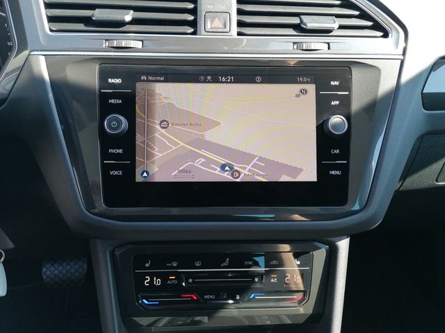 Tiguan 2.0 TDI DSG 4M Elegance STHZ+HEAD-UP+PANO