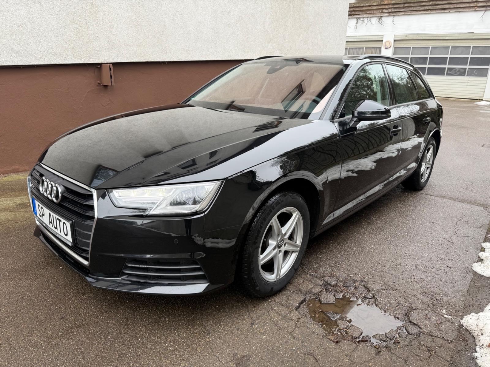 Audi A4 Avant 35 TDI Automatik Navi Standheizung AHK