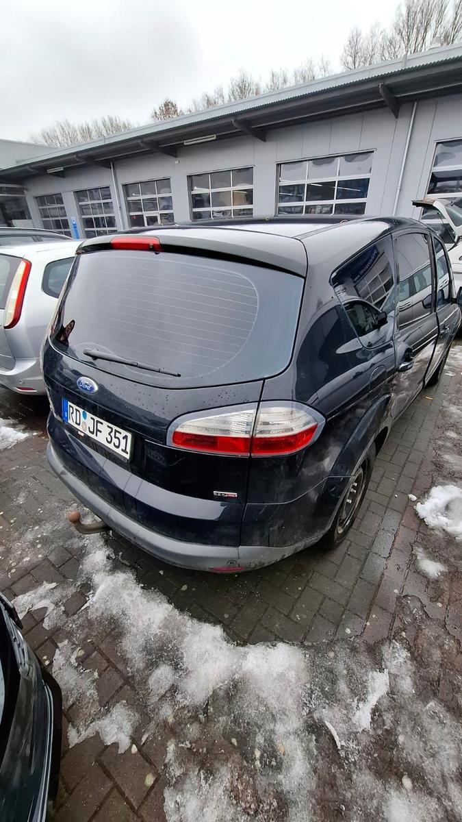 Ford S-MAX 2010 — photo 6