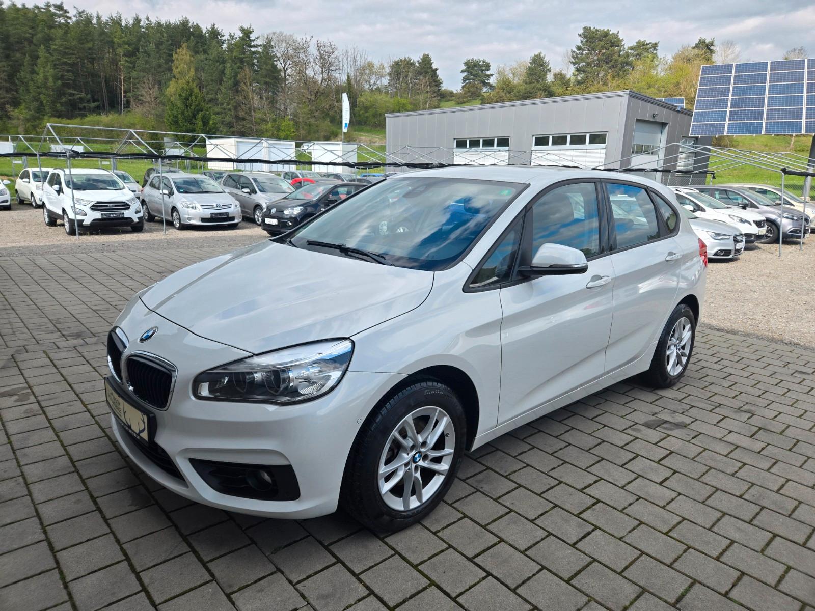 BMW 218 Active Tourer, Automatik, Ahk , Navi