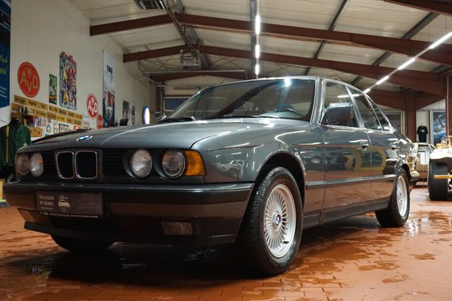 BMW 525 E34 *1.HAND*TOLLE HISTORIE*SCHALTER*GARANTIE