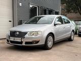 Volkswagen Passat Lim. BlueMotion 1.9 Motor - Volkswagen Passat: 1.9
