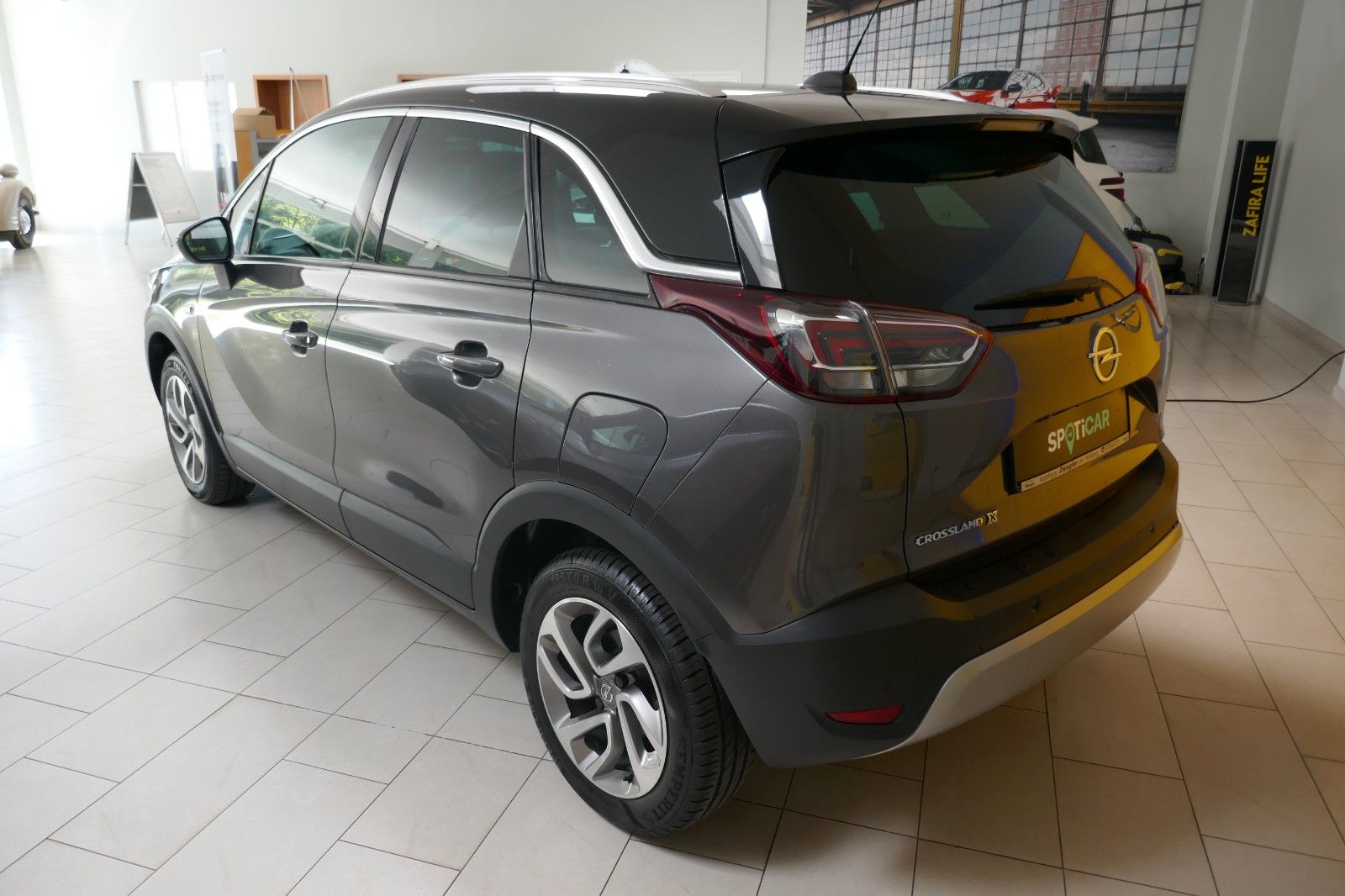 Fahrzeugabbildung Opel Crossland (X) "Innovation" / Automatik