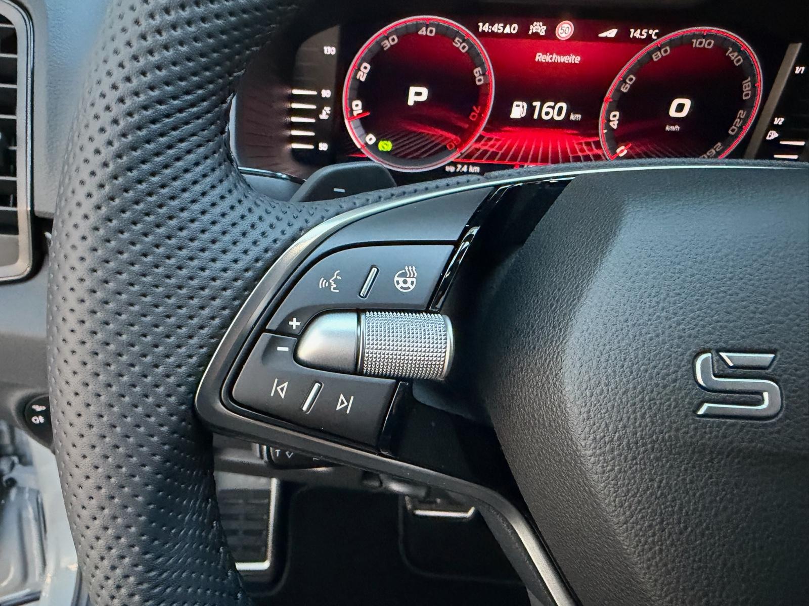 Skoda Karoq Sportline#5J.Gar#Matrix#360°#AHK#Navi#App
