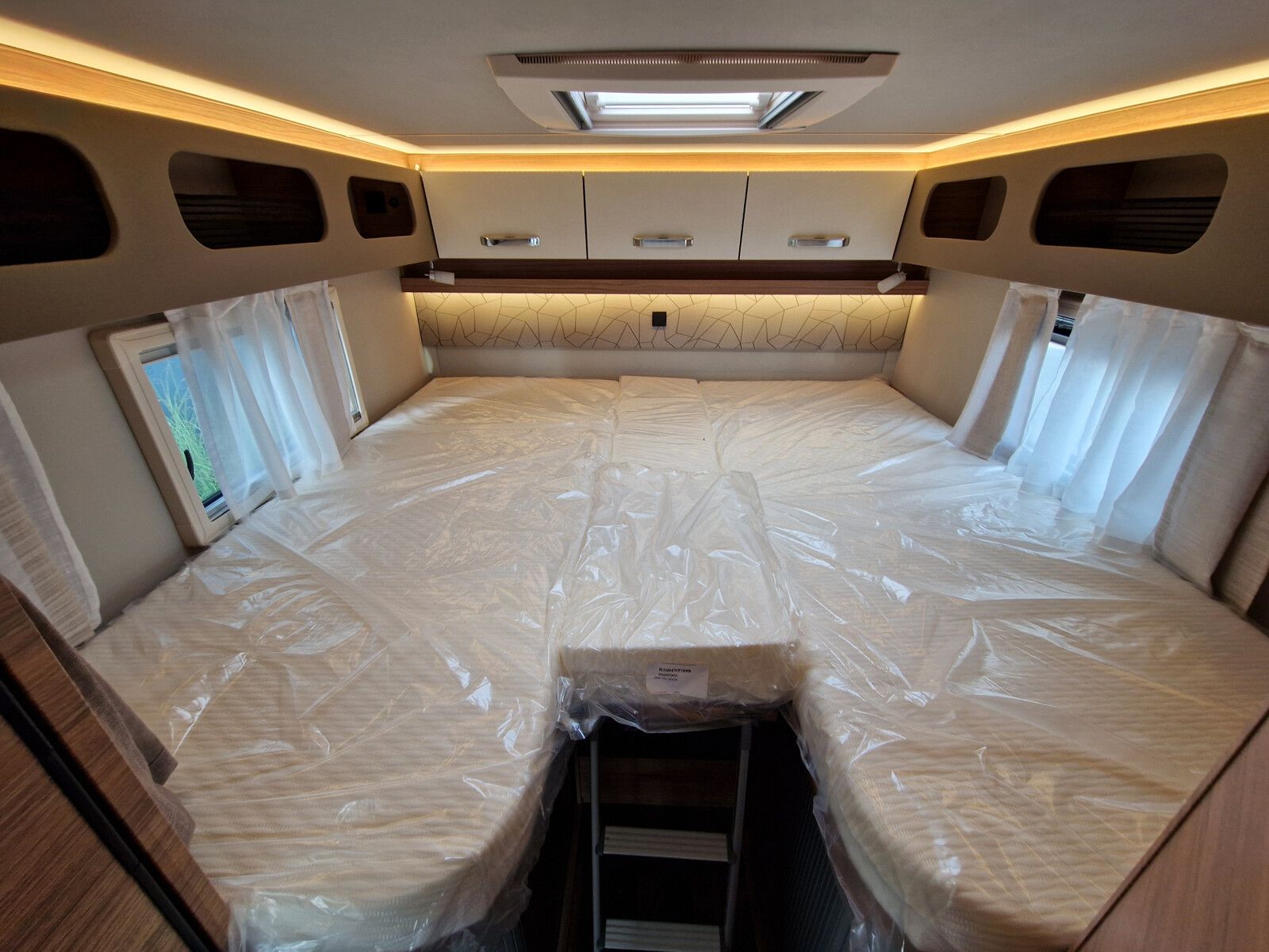 Fahrzeugabbildung Weinsberg CaraCompact EDITION PEPPER 600 MEG