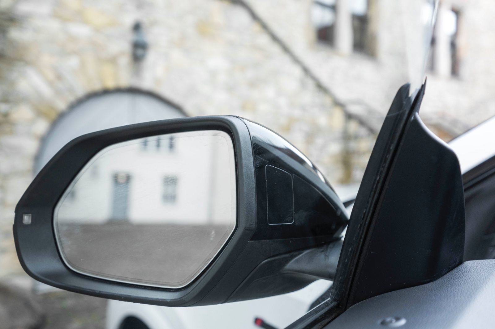 Fahrzeugabbildung Audi Q8 55 TFSI Quattro S-LINE B&O 3D ACC MATRIX NAV