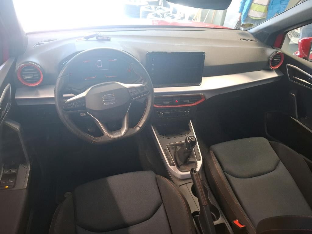 Fahrzeugabbildung SEAT Arona 1.0 TSI FR PRO-NAV-LED-VIRTUAL-APPS-PDC-