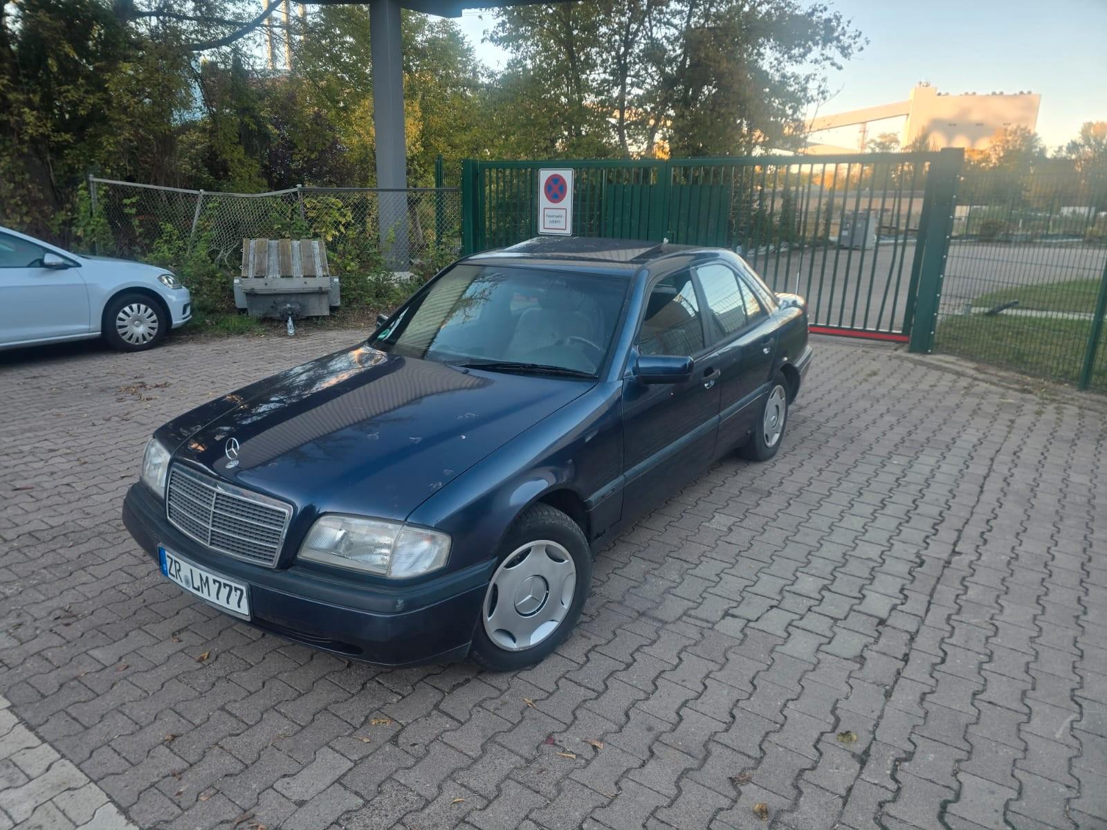 Mercedes-Benz C 180