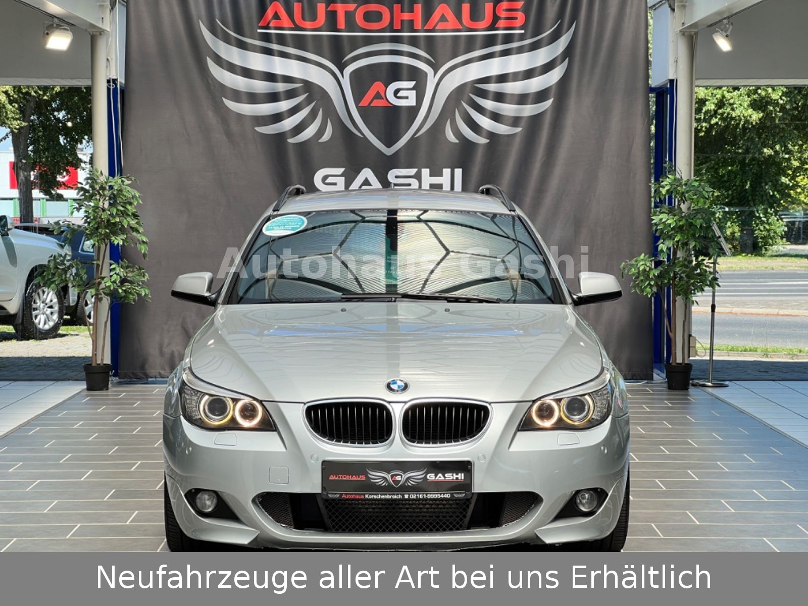 Fahrzeugabbildung BMW 520d Touring M-Paket Sport*Automatik*Leder*AHK*