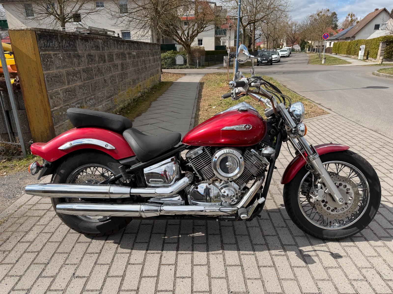 Yamaha XVS 1100 Dragstar 1. Hand