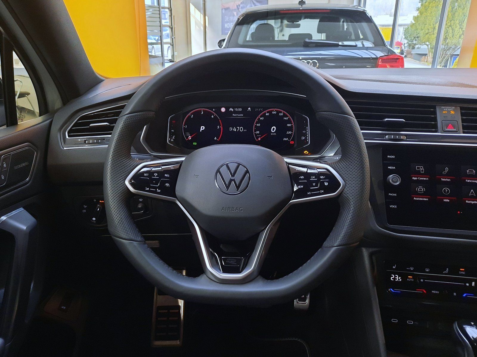 Fahrzeugabbildung Volkswagen Tiguan Allspace R-Line TDI 4M *Standhzg*Panodach