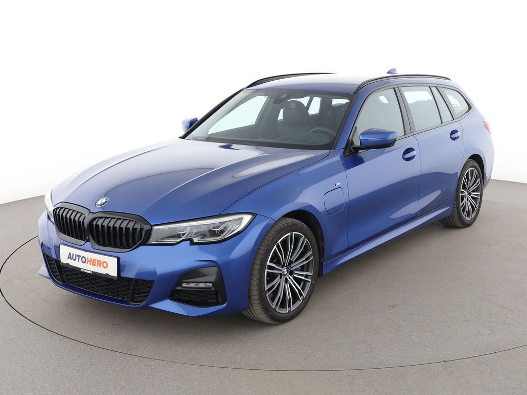 Image of BMW 330