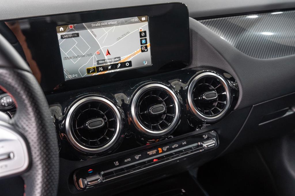 Mercedes-Benz GLA 250