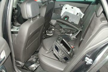 Bild 7 Opel INSIGNIA ST CDTI INNOVATION DIEBSTAHLSCHADEN,
