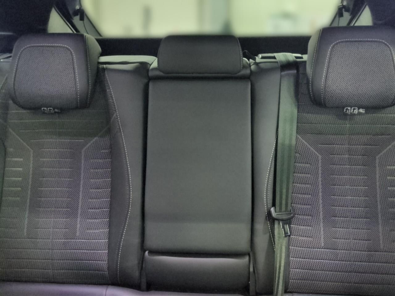Fahrzeugabbildung Peugeot 3008 GT MildHybrid 145 e-DSC6