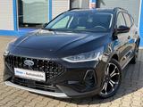 Ford Focus Turnier Active*LED*NAV*RCAM*PDC*ACC*SPUR - mit Benzin-Antrieb: Kombi, Rc