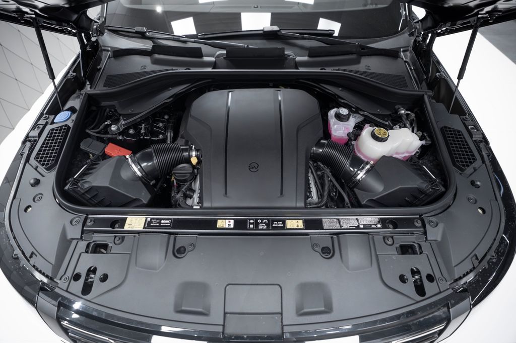 Range Rover P615 SV LWB 2026 BLACK/RED SUITE - Bild 35