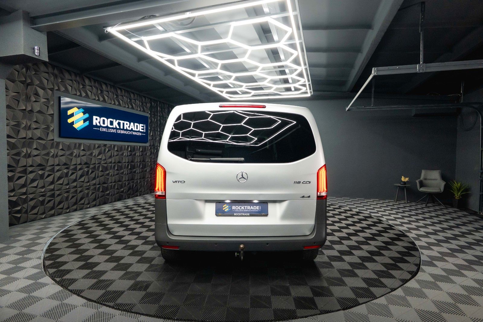 Fahrzeugabbildung Mercedes-Benz Vito Mixto 119 CDI 4MATIC kompakt *LED*Kamera*