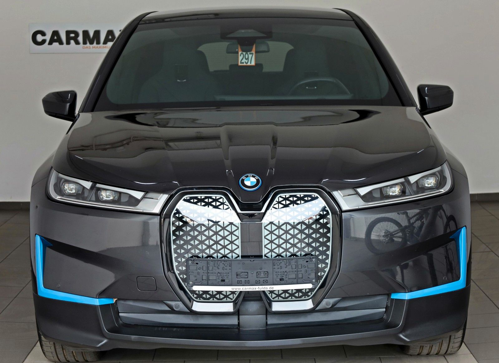 Fahrzeugabbildung BMW iX 50 xDrive Panorama Sky Lounge,HUD,Curved,AHK