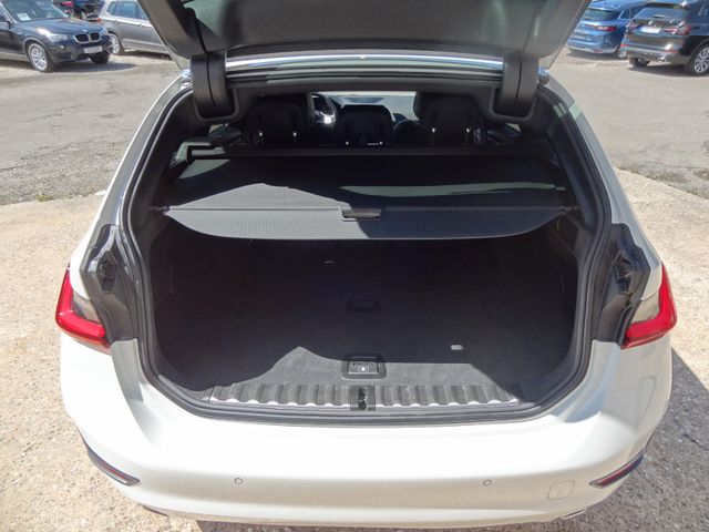 Fahrzeugabbildung BMW 318d Advantage/1.Hd/LED/150PS/Leder/Navi/Virtual