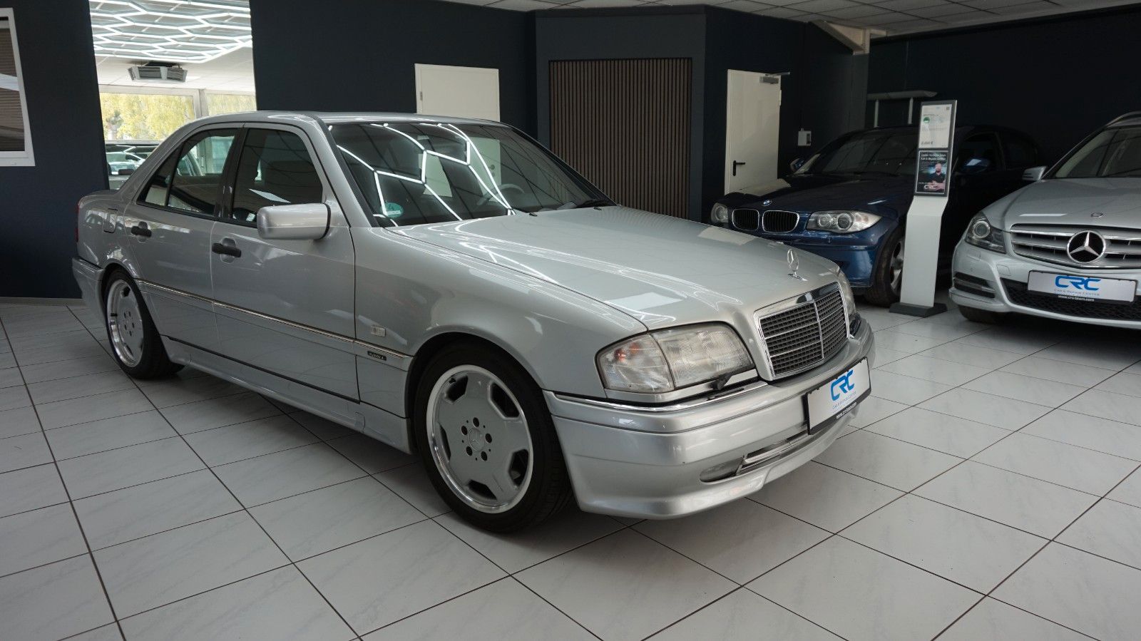 Fahrzeugabbildung Mercedes-Benz C 36 AMG aus deutscher Sammlung.
