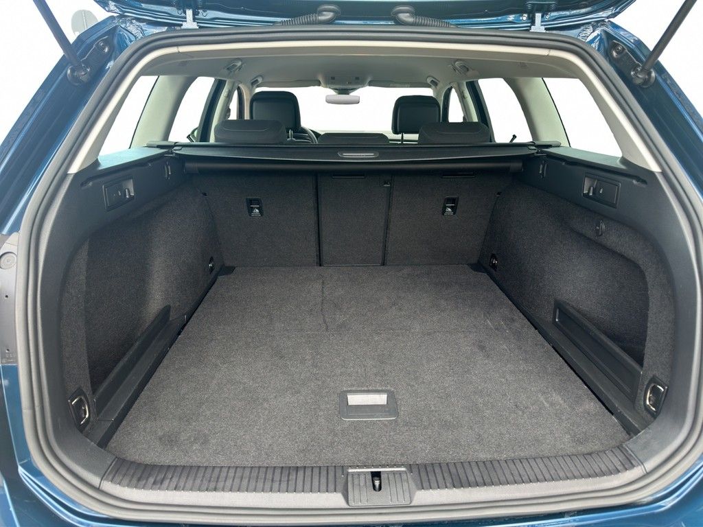 Volkswagen Passat Variant - Bild 9