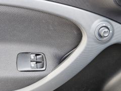 Fahrzeugabbildung forfour Automatik 52kW 1.0 Navi Klimaautom Kom-p
