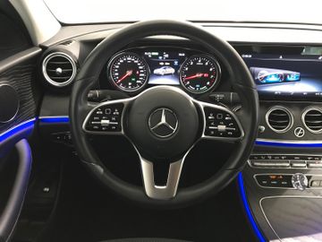 Mercedes-Benz E 200 Lim. Avantgarde 9G KAM LED NAV SHZ MHEV
